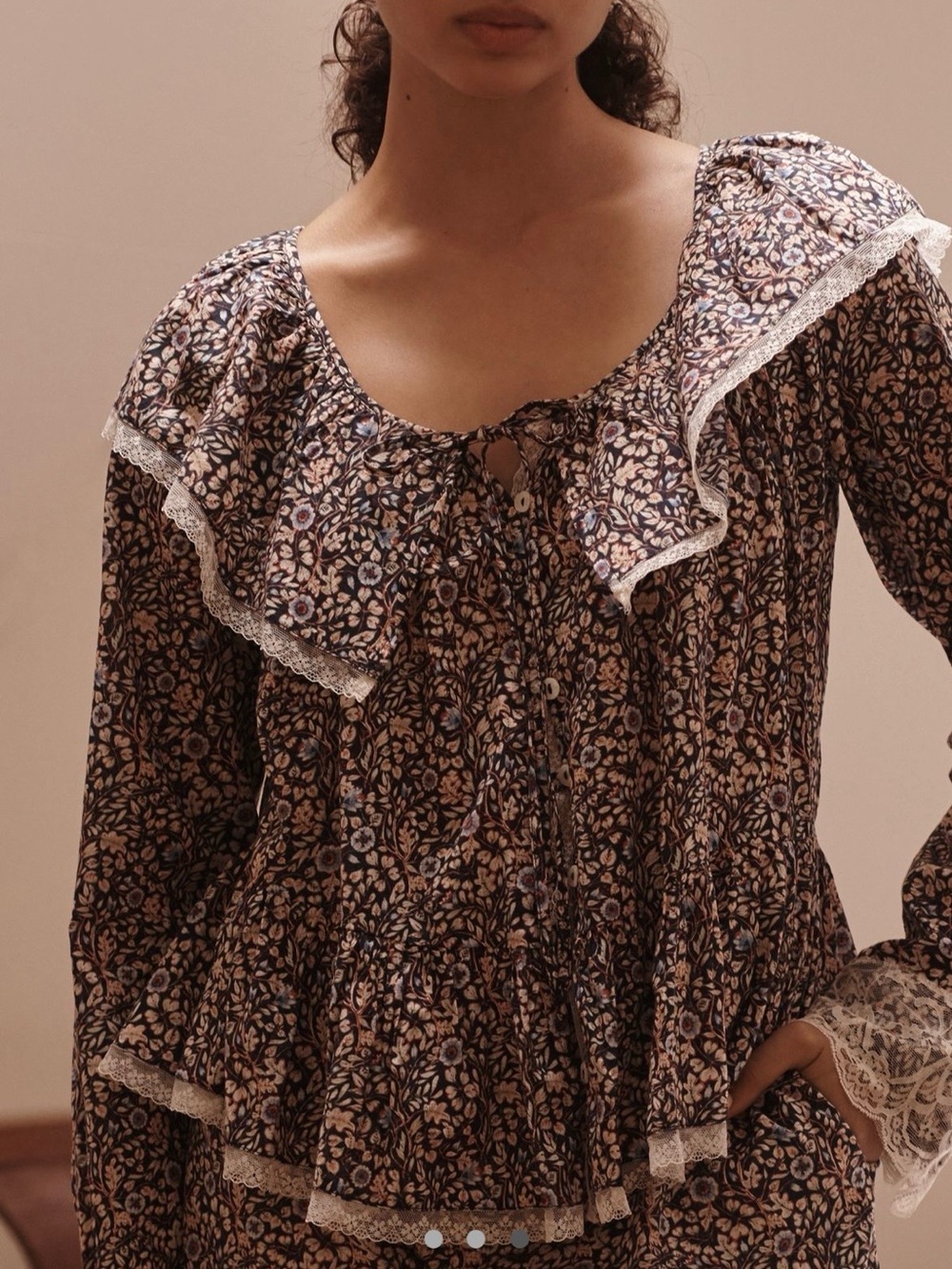 Anthropologie Bohemian Floral Ruffle Peasant Top - Navy Floral NWT